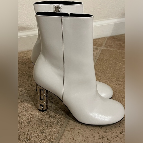 Givenchy G Cube-Heel Ankle Boots size 38 - Picture 2 of 10